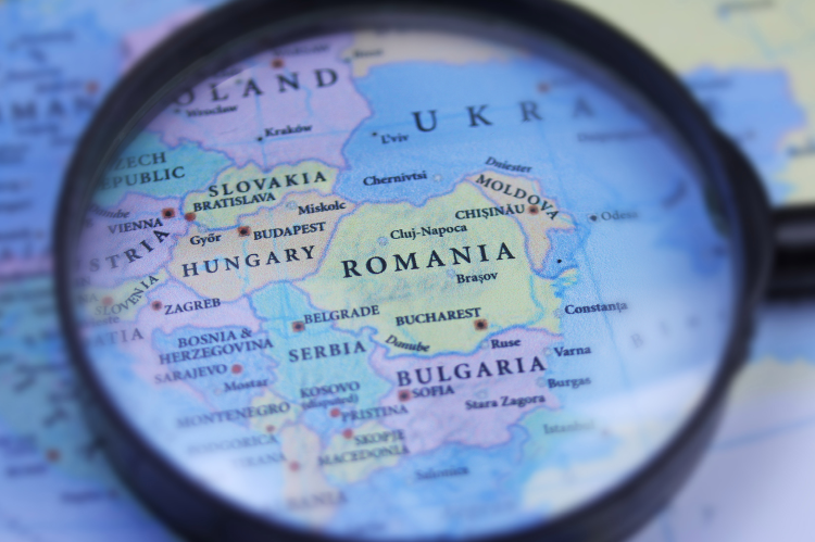 Eastern Europe under the magnifying glass (© Shutterstock/BelkaG)