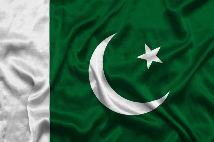 Flag of Pakistan (© Shutterstock/A Kisel)