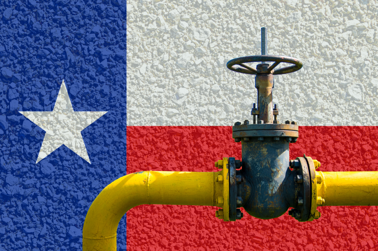 Gas valve against the flag of Texas (© Shutterstock/Sega_K) 