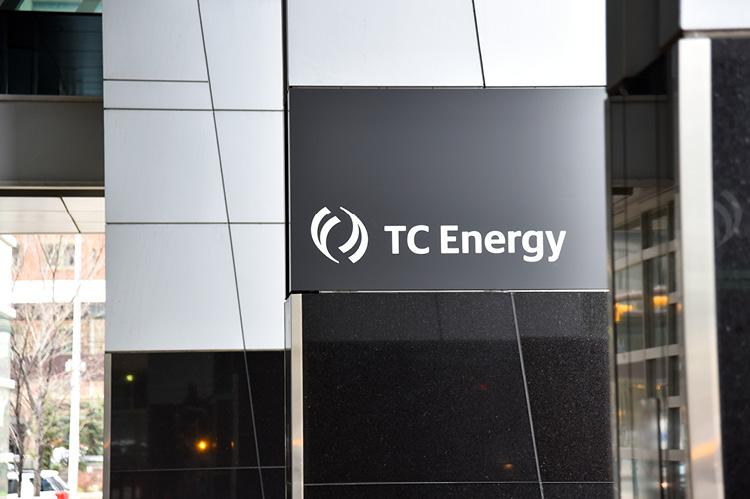 TC Energy logo at the head office in Calgary, Canada (© Shutterstock/Brett Holmes)