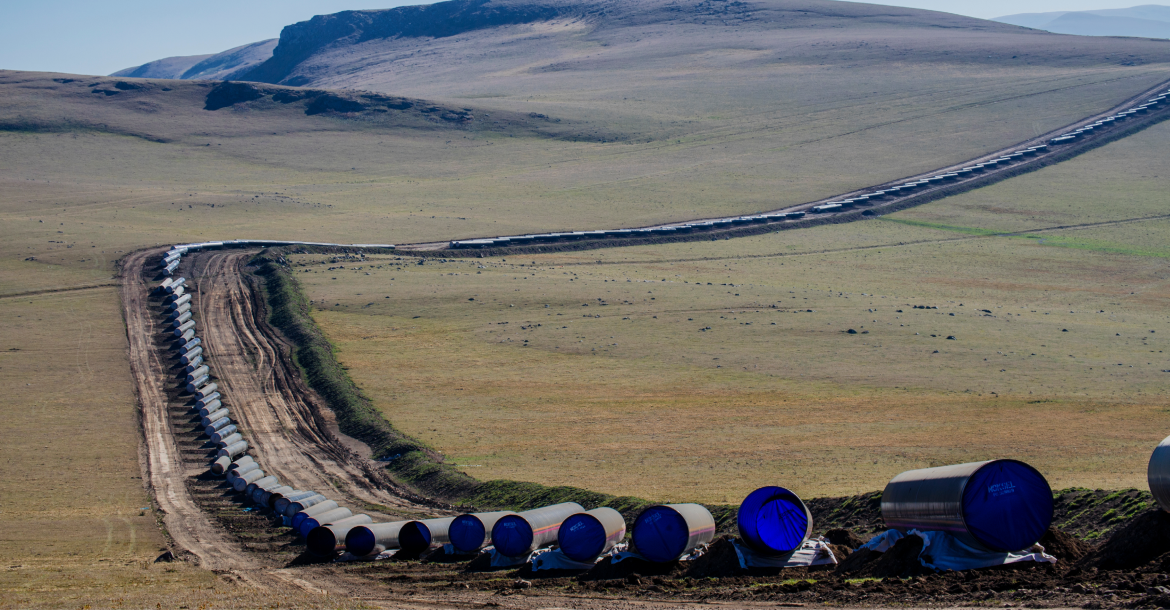 Pipes of the Trans-Anatolian Natural Gas Pipeline (TANAP) (© Shutterstock/Sakkas)